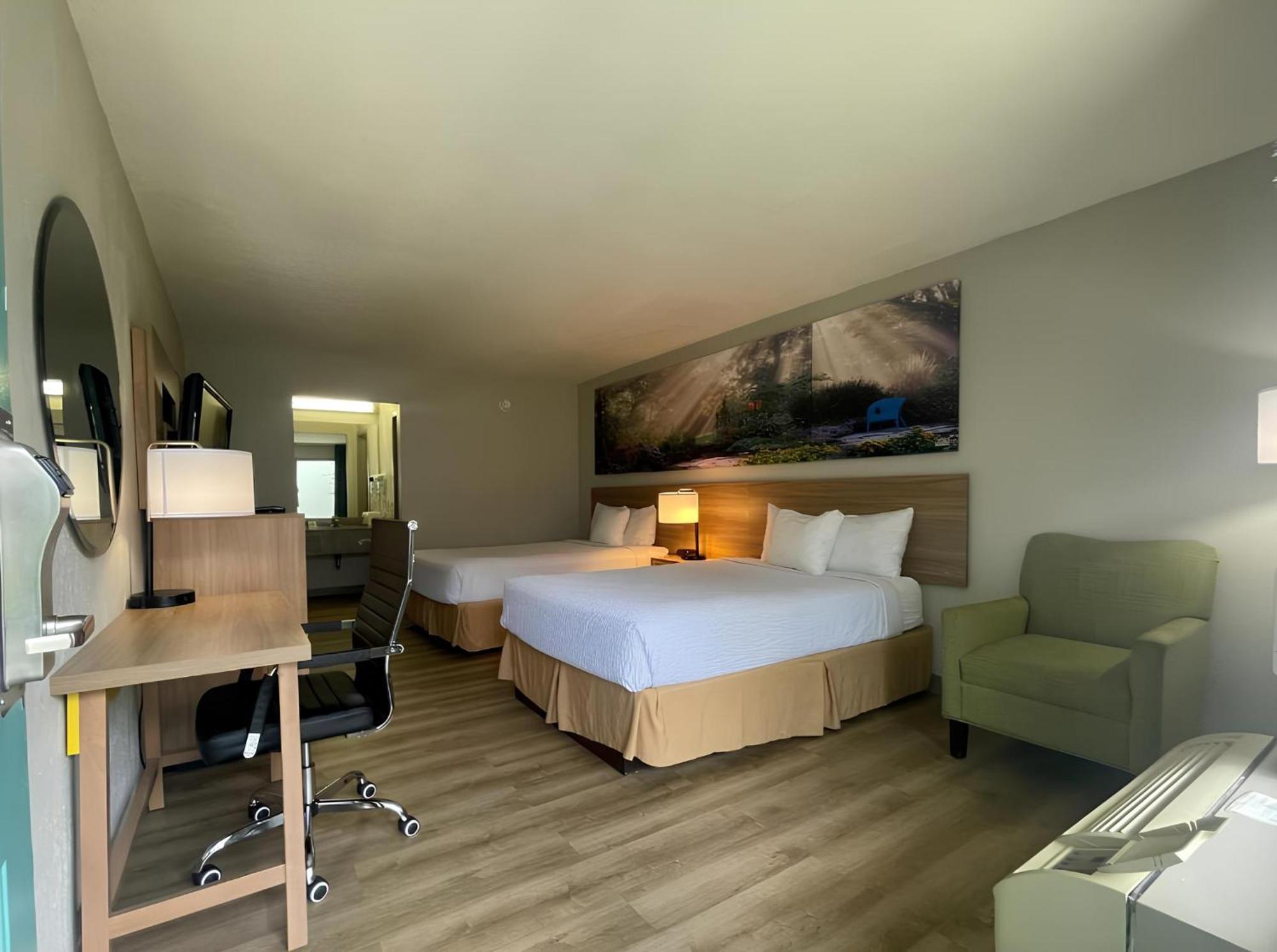 Days Inn by Wyndham Lake Park/Valdosta Bagian luar foto